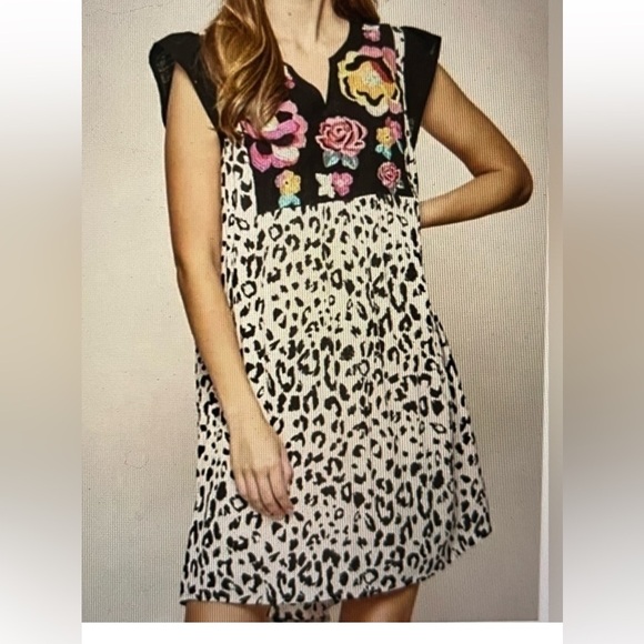Savanna Jane Dresses & Skirts - Savanna Jane Dress 2X Lucky in Leopard Dress Animal Print Embroidery Like New!